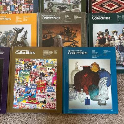 A SET OF EDUCATIONAL BOOKS ON COLLECTIBLES