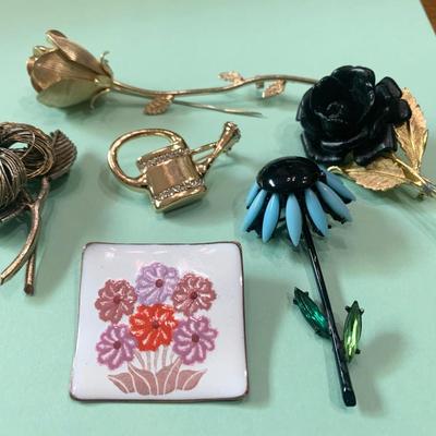Floral Pins Jewelry Lot