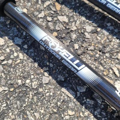 Blackburn Trakstand Defender with Foxelli & More Trekking Poles (G-EL)