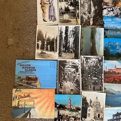 A GREAT COLLECTION OF POSTCARDS