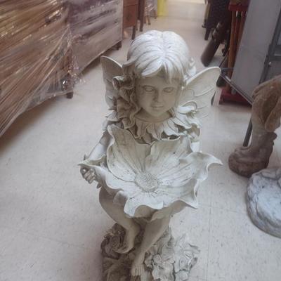 Composite Garden Angel Bird Bath Statuette