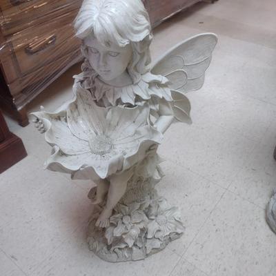 Composite Garden Angel Bird Bath Statuette