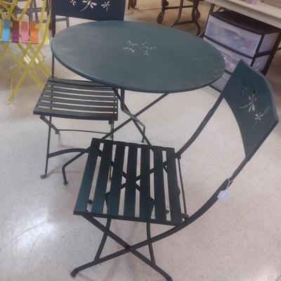 Vintage Three-Piece Patio Metal Table and Chair Set Folding Leg Design