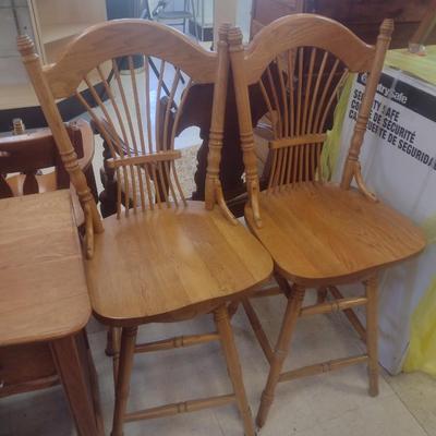 Pair of Solid Oak Wood Spindle Back Swivel Seat Bar Stools