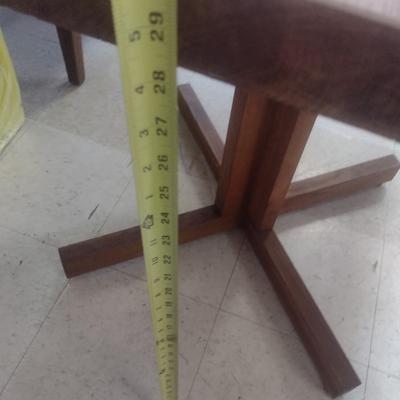 Solid Wood Butcher Block Design Table with Pedestal Base