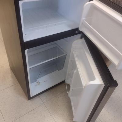 Whirlpool Dorm Size Refrigerator