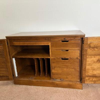 ETHAN ALLEN Mid Century Buffet Cabinet