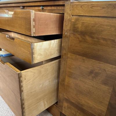 ETHAN ALLEN Mid Century Buffet Cabinet