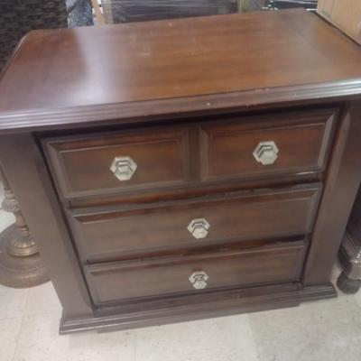 Mahogany Finish Bedside Dresser Choice A