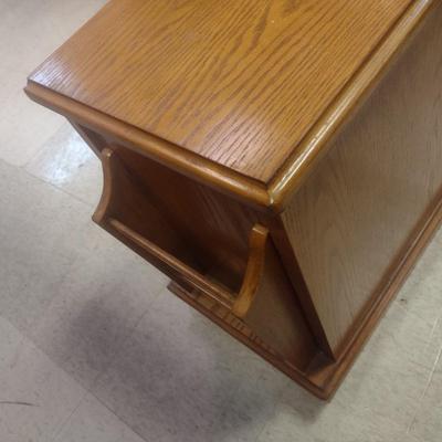 Oak Finish Side Table with Storage Compartment and Magazine Rack Choice A