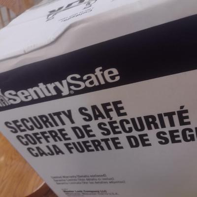 New-in-Box Sentry Security Large Capacity Safe