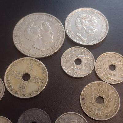 Collection of World Coins Mostly Danish or Spanish Various Dates, Denominations and Origin (#101)