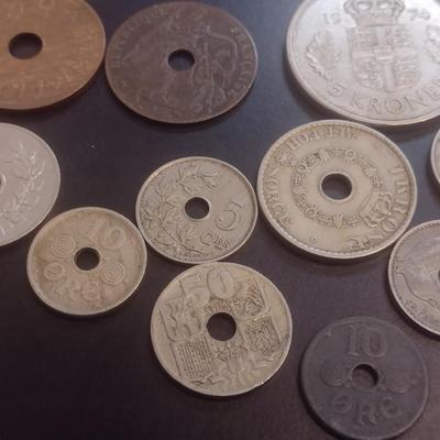 Collection of World Coins Mostly Danish or Spanish Various Dates, Denominations and Origin (#101)