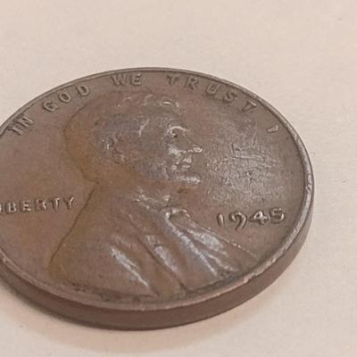 Set of Three U. S. Wheat Pennies 1956-D, 1945, and 1949-D Error (#109)