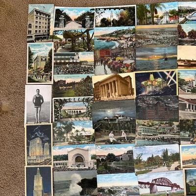 A GREAT VARIETY OF VINTAGE POSTCARDS
