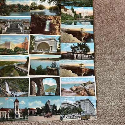 A GREAT VARIETY OF VINTAGE POSTCARDS