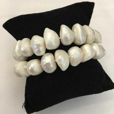 Vintage natural light, mother of pearl Baroque double strand bracelet