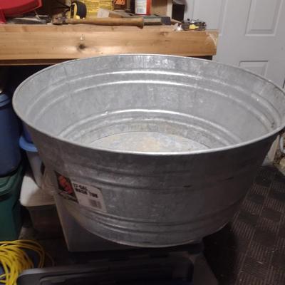 Galvanized 17 Gallon Washtub