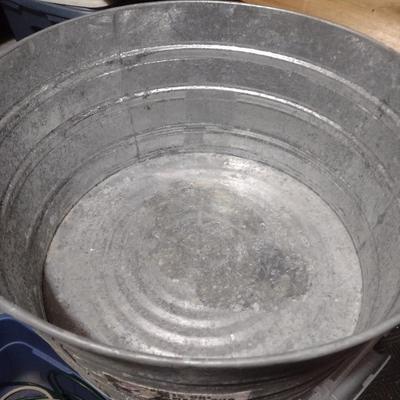 Galvanized 15 Gallon Washtub