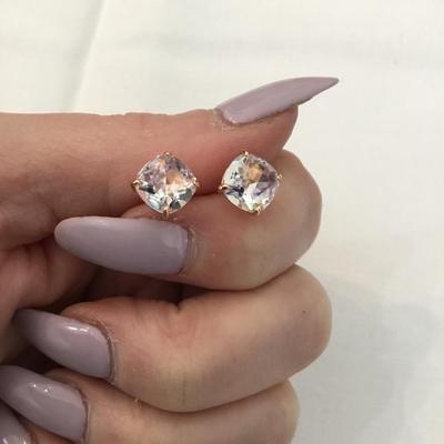 Gorgeous rose, gold, toned, origami owl, crystal studded earrings