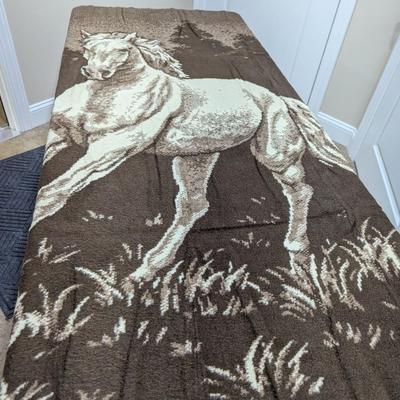 Vintage Horse Blanket Approx 71" x 52" (SR)