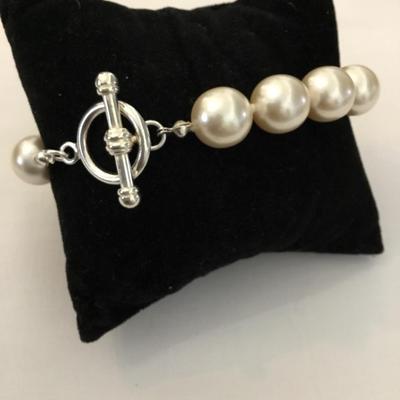 Beautiful Faux beaded Silver plated toggle bracelet