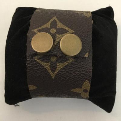 Fashion, leather snap bracelet