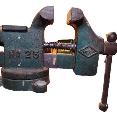 Vintage Littlestown Bench Vice