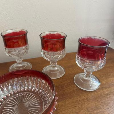 INDIANA GLASS RUBY RED FLASH DIAMOND POINT BOWLS, TIFFIN KING'S CROWN FOOTED WINE GLASSES & MATCHING COMPOTE