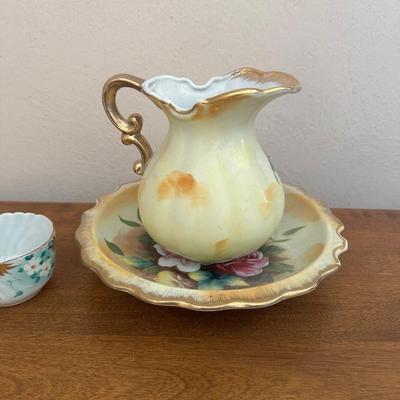 HAND PAINTED BONE CHINA WASH BOWL AND PITCHER