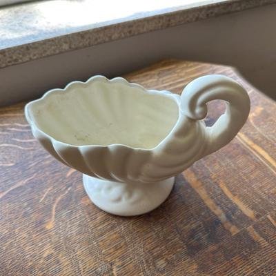 CERAMIC APPLE PITCHER, GRAVY BOAT & CERAMIC SERVING BOWL