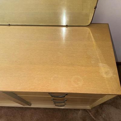 6 DRAWER DRESSER WITH MIRROR