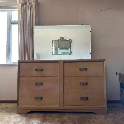 6 DRAWER DRESSER WITH MIRROR