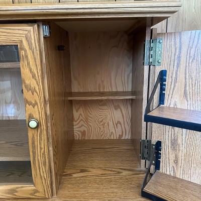 MEDIA STAND WITH GLASS FRONT DOOR AND DVD/CD STORAGE
