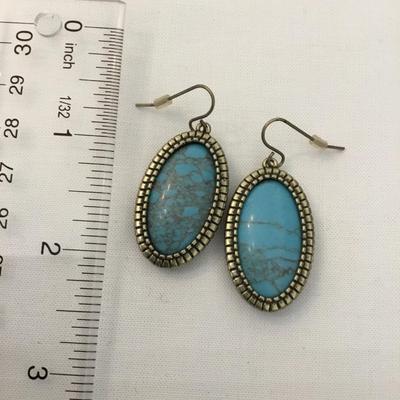 Cute Howlite turquoise, blue, oval, southwestern style earring