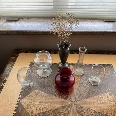 6 VASES