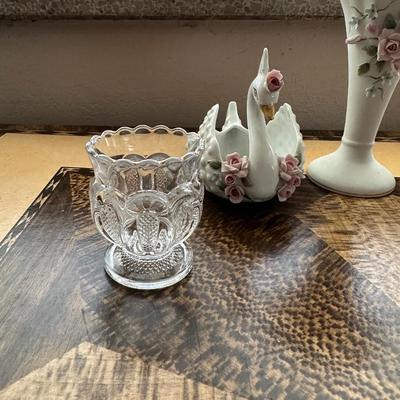 LEFTON VASE, SWAN AND CANISTER