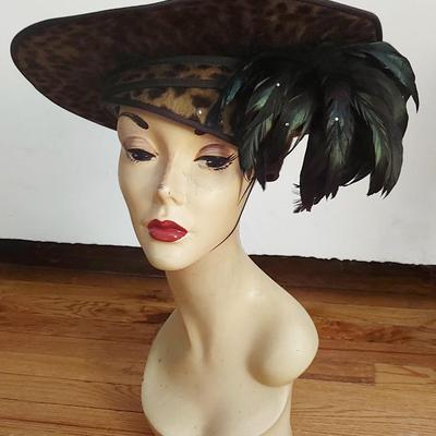 Vtg 1930 Leopard Fascinator Derby Hat w/Feathers
