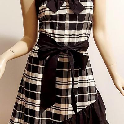 Vtg 60-70s Magnificent Blk/Wht/Gray plaid Asymmetrical Maxi dress