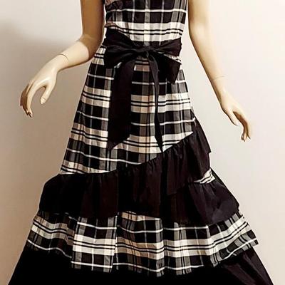 Vtg 60-70s Magnificent Blk/Wht/Gray plaid Asymmetrical Maxi dress