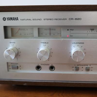 YAMAHA TC-520 Cassette and CR-620 Receiver