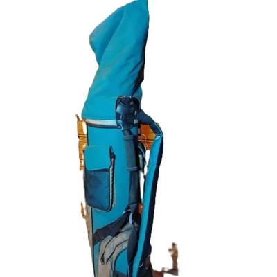 Full set of womans golf clubs w/golf bag
