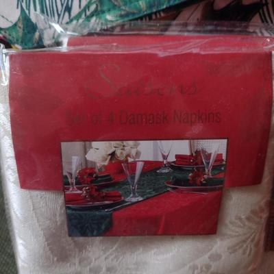 Collection of Table Linens- Place Mats and Table Cloths