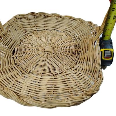Baskets and misc decorations