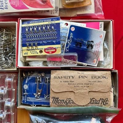 NICE LOT OF SEWING NOTIONS