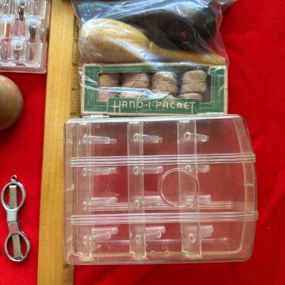 NICE LOT OF SEWING NOTIONS