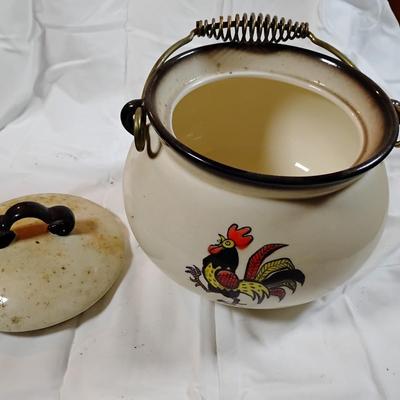 Pot with Rooster on it