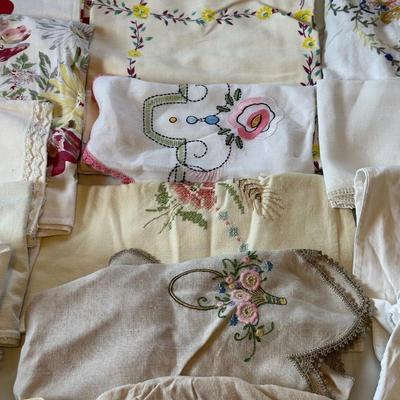 HANDMADE TABLE CLOTHS, NAPKINS AND DOILIES