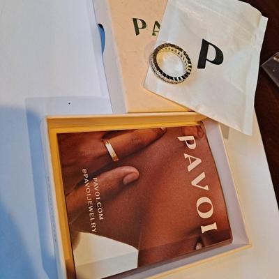 Pavoi Crystal Ring