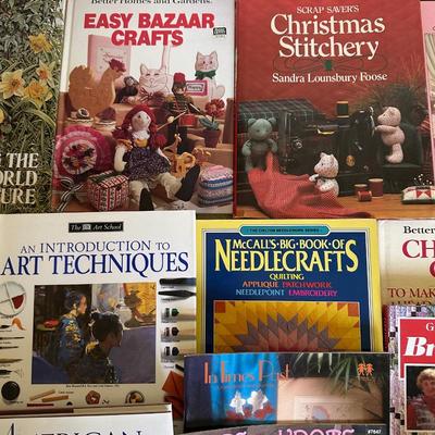 ASSORTMENT OF READING MATERIAL